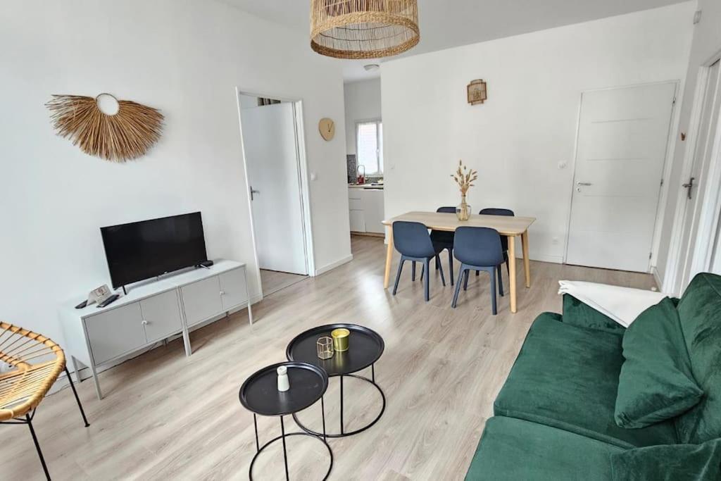 Superbe Appartement 2 Chambres Au Coeur De Pau Exterior foto